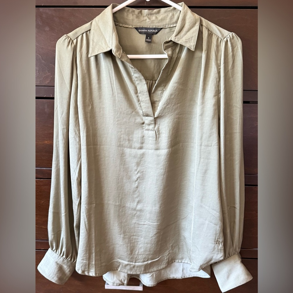 Banana Republic Women's Olive Green Blouse